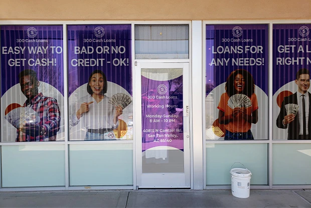 A photo of the 300 Cash Loans branch office in San Tan Valley